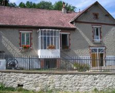 France Burgundy Anost vacation rental compare prices direct by owner 13683831