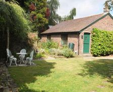 United Kingdom West Sussex Chichester vacation rental compare prices direct by owner 6766896