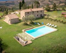 Italy Tuscany Radicofani vacation rental compare prices direct by owner 6449291