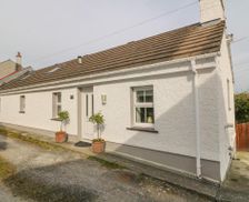 United Kingdom Anglesey Gaerwen vacation rental compare prices direct by owner 4652371