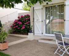 France Pays de la Loire Pouzauges vacation rental compare prices direct by owner 16085588