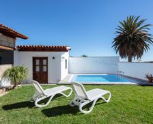 Spain Tenerife Arico el Nuevo vacation rental compare prices direct by owner 13957271