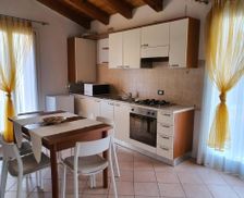Italy Veneto Lonigo vacation rental compare prices direct by owner 28657014