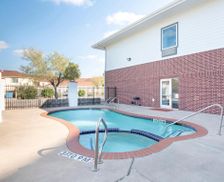 United States Texas Clute vacation rental compare prices direct by owner 12775712