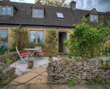 United Kingdom Gloucestershire Bourton on the Water vacation rental compare prices direct by owner 14053391