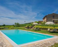 Italy Tuscany Castelnuovo Berardenga vacation rental compare prices direct by owner 16411877