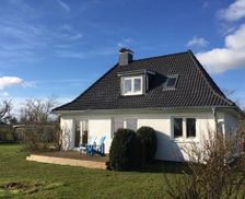 Germany SH Wobbenbüll vacation rental compare prices direct by owner 3953413