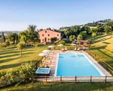 Italy Marche Corinaldo vacation rental compare prices direct by owner 6586440