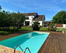 France  Vérines vacation rental compare prices direct by owner 17983259