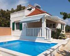 Croatia Split-Dalmatia Unknown vacation rental compare prices direct by owner 10188991