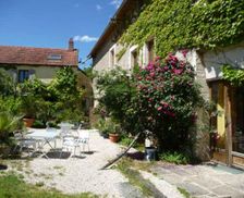 France Burgundy Grancey-le-Château vacation rental compare prices direct by owner 13517624