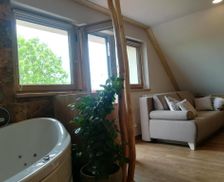 Czechia South Bohemia Jaronice vacation rental compare prices direct by owner 13727320