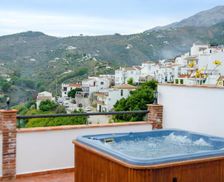 Spain Andalucía Canillas de Albaida vacation rental compare prices direct by owner 29868428
