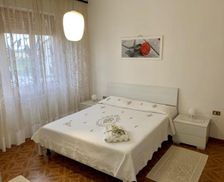 Italy Umbria Cannara vacation rental compare prices direct by owner 15896277