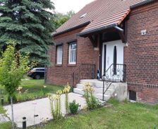 Germany Saxony-Anhalt Schönhauser Damm vacation rental compare prices direct by owner 13654580