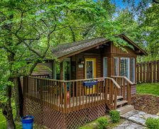 United States Arkansas Eureka Springs vacation rental compare prices direct by owner 302132