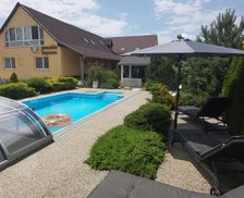 Slovakia Nitriansky kraj Hokovce vacation rental compare prices direct by owner 13518394