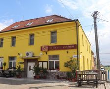 Czechia South Moravian Region Lanžhot vacation rental compare prices direct by owner 13841971