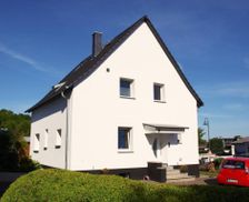 Germany Hessen Schoneck vacation rental compare prices direct by owner 13819714