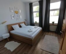 Poland Lower Silesia Jelenia Góra vacation rental compare prices direct by owner 14723534