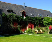 France Brittany Parigné vacation rental compare prices direct by owner 9155636