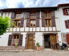 France Aquitaine Saint-Jean-Pied-de-Port vacation rental compare prices direct by owner 35804256