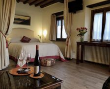 Italy Tuscany Castelnuovo di Val di Cecina vacation rental compare prices direct by owner 13771096