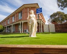 Australia New South Wales Queanbeyan vacation rental compare prices direct by owner 16352869