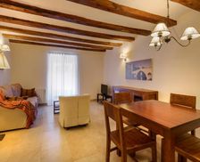 Spain Aragon Fuentespalda vacation rental compare prices direct by owner 14013170