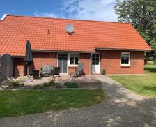 Germany Lower-Saxony Upgant-Schott vacation rental compare prices direct by owner 13016899