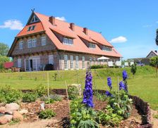 Germany Mecklenburg-Pomerania Funfseen vacation rental compare prices direct by owner 13643403