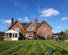 United Kingdom West Midlands Bickenhill vacation rental compare prices direct by owner 14226240