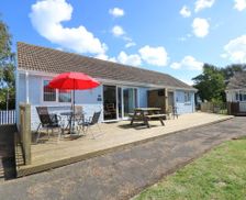 United Kingdom Isle of Wight Seaview vacation rental compare prices direct by owner 29810520