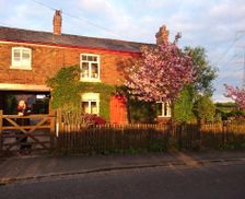 United Kingdom Cheshire Lymm vacation rental compare prices direct by owner 13674824