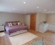 United Kingdom Cheshire Knutsford vacation rental compare prices direct by owner 14315614