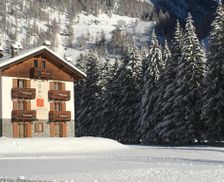 Italy Valle d'Aosta Gressoney-la-Trinité vacation rental compare prices direct by owner 14125212