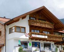 Austria Tyrol Grän vacation rental compare prices direct by owner 15263700