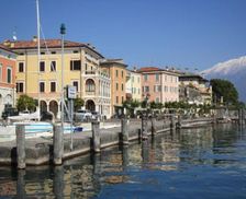 Italy Lombardy Padenghe sul Garda vacation rental compare prices direct by owner 14019347