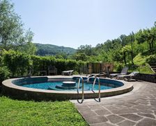 Italy Tuscany Castelnuovo di Garfagnana vacation rental compare prices direct by owner 10125040