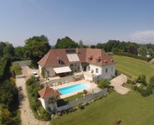 France Aquitaine Saint-Raphaël vacation rental compare prices direct by owner 13779718