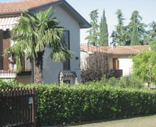 Italy Gardasee Lazise vacation rental compare prices direct by owner 4659070