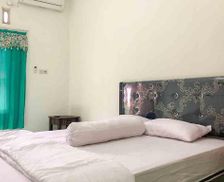 Indonesia East Java Madiun vacation rental compare prices direct by owner 13825895