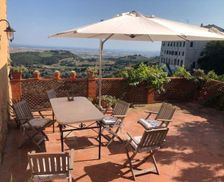 Italy Tuscany Campiglia Marittima vacation rental compare prices direct by owner 30002345