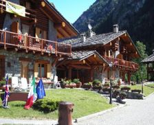 Italy Valle d'Aosta Antey-Saint-Andrè vacation rental compare prices direct by owner 30005095