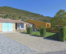 France Provence-Alpes-Côte d'Azur Castellane vacation rental compare prices direct by owner 9324889