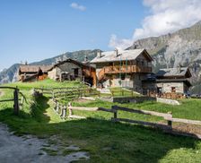 Italy Valle d'Aosta Valtournenche vacation rental compare prices direct by owner 16202854