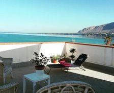 Italy Sicily Trappeto vacation rental compare prices direct by owner 14889959