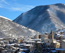 Italy Abruzzo Campo di Giove vacation rental compare prices direct by owner 13983755