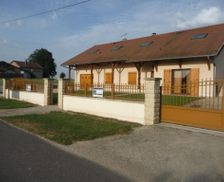 France Champagne - Ardenne Giffaumont-Champaubert vacation rental compare prices direct by owner 13964532