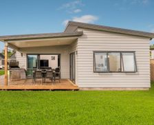 New Zealand Waikato Cooks Beach vacation rental compare prices direct by owner 15800102